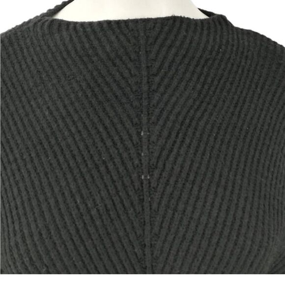 Knitted & Knotted NEW Faux Fur Sleeve Sweater Size M Black Animal Print - Picture 11 of 14